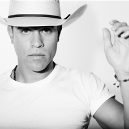 Dustin Lynch